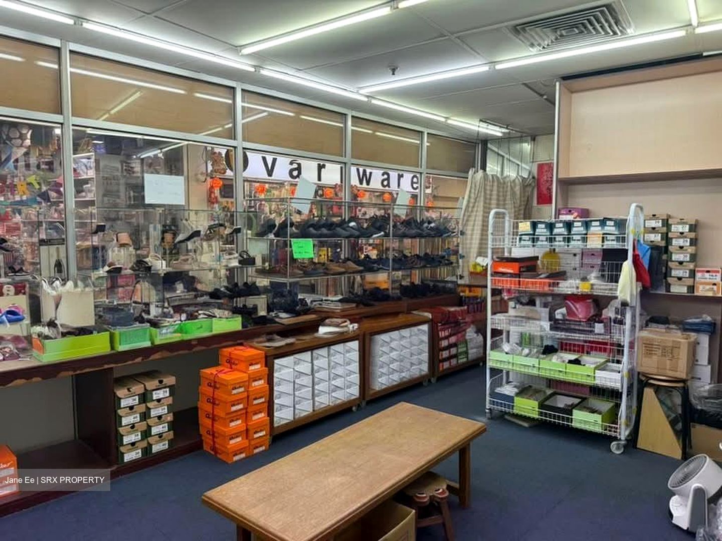 Holland Road Shopping Centre (D10), Retail #572081781
